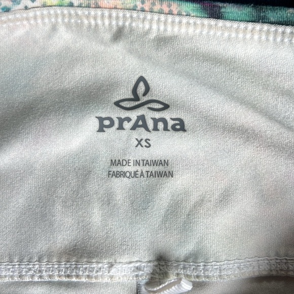 Prana leggings 3/4 length geometric watercolor print - Picture 3 of 5